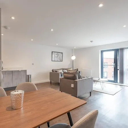 Apartment Zeni Ouse Court 2bed Flat With Balcony *