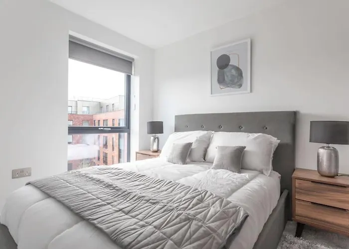 Zeni Ouse Court 2bed Flat With Balcony Apartament York