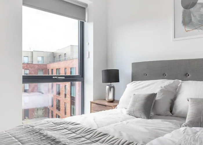 Zeni Ouse Court 2bed Flat With Balcony Apartament York